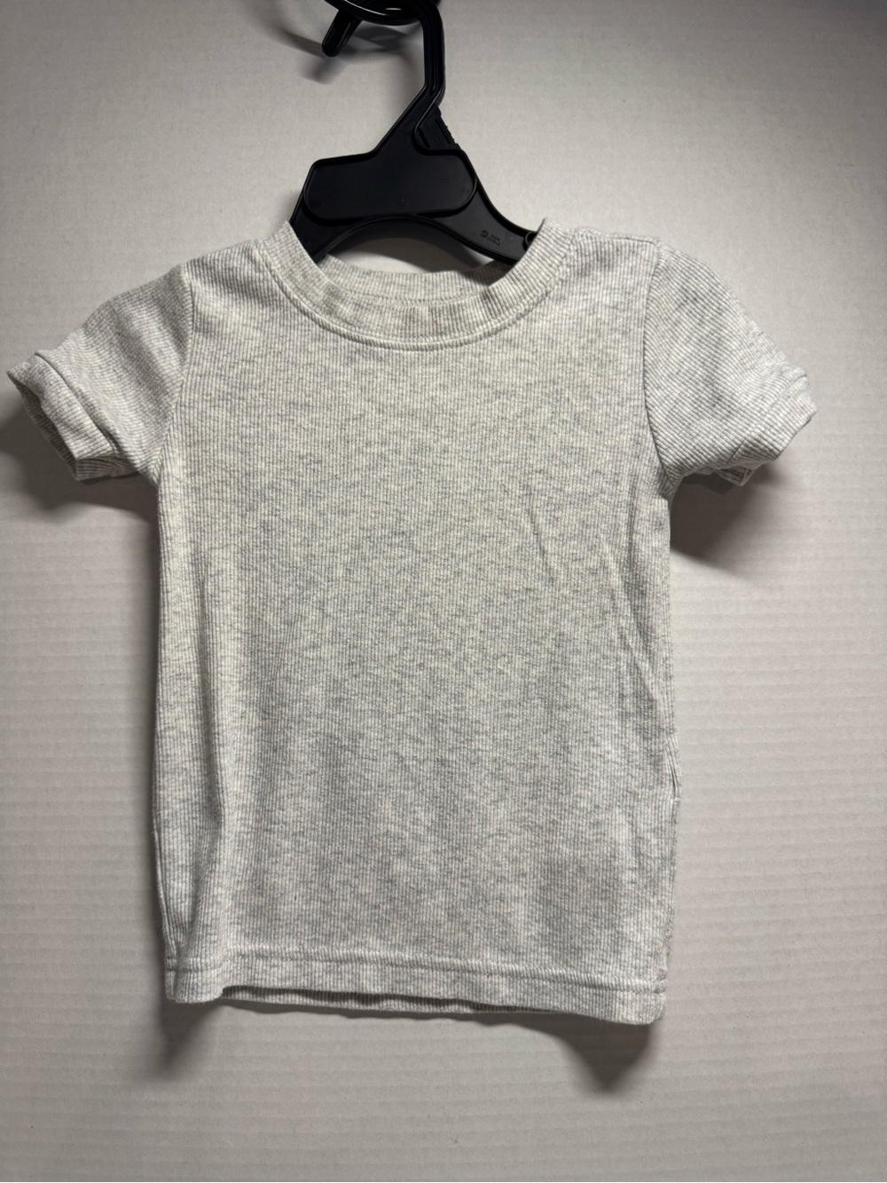 Old Navy Short-Sleeve Ribbed Tee in Light Gray 18 to 24M